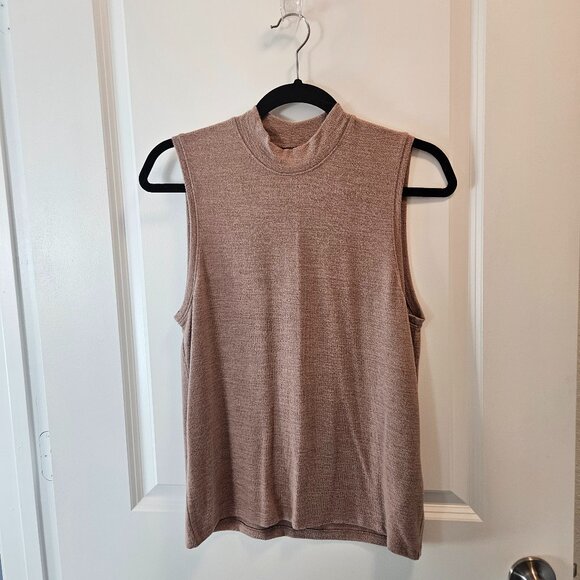 NWT Abercrombie & Fitch Mock Neck Tank - Picture 1 of 3